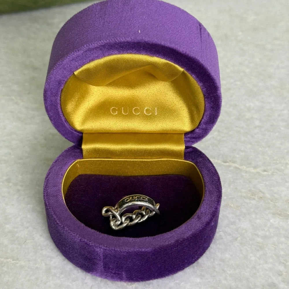 Gucci 678711 Unisex Sterling Silver Chain Ring with Black plaque,‎ SZ 15